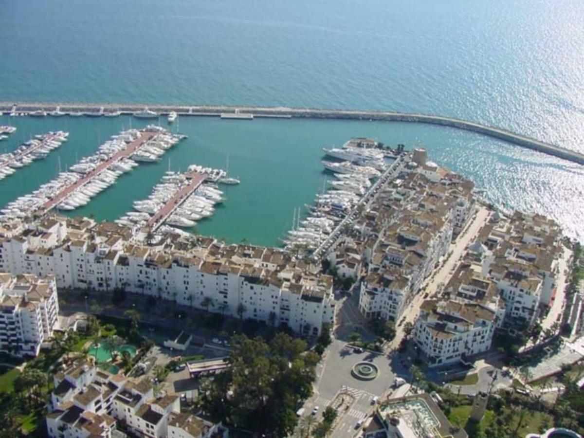 Appartamento Banus Duplex Waterfront Marbella Esterno foto